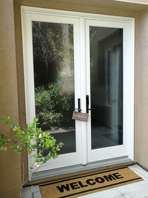 Private entrance with keyless entry