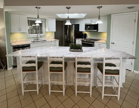 New Kitchen and appliances! 