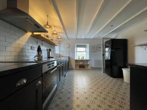 Kitchen | Lower Hilton Cottage, Culrain, Lairg