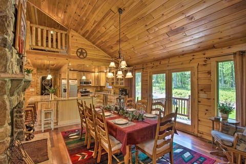 Dining Nook | Dishware & Flatware