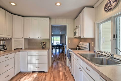 Kitchen | 1st Floor | Fully Equipped | Cooking Basics