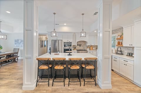Dreamy kitchen with plenty of room for everyone to gather.