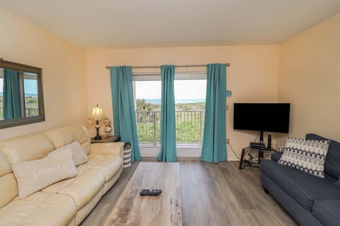 St. Augustine Beach Rentals Living Room