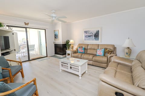St. Augustine Beach Rentals Living Room