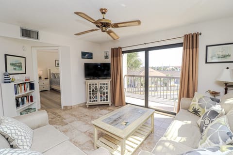 St. Augustine Beach Rentals Living Room
