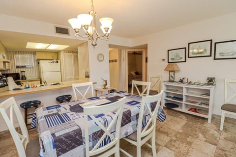 St. Augustine Beach Rentals Dining Room