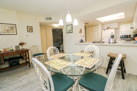 St. Augustine Beach Rentals Dining Room