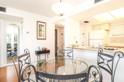 St. Augustine Beach Rentals Dining Room