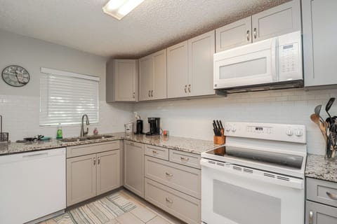 St. Augustine Beach Rentals Kitchen