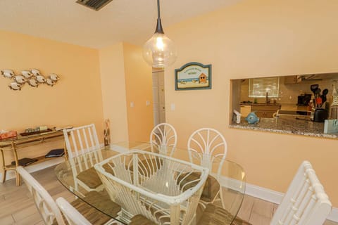 St. Augustine Beach Rentals Dining Room