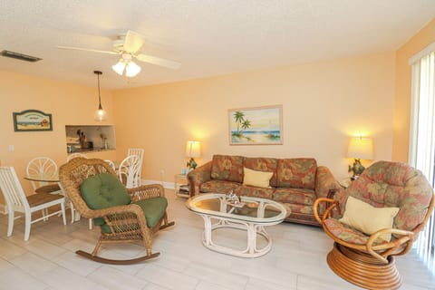St. Augustine Beach Rentals Living Room