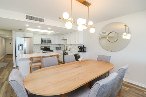 St. Augustine Beach Rentals Dining Room