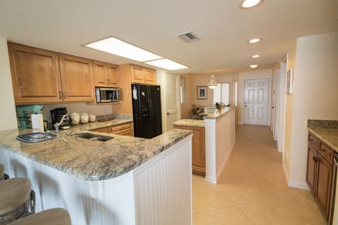 Oceanfront Vacation Rental Kitchen/Dining/Entrance