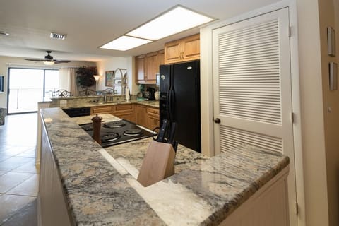 Oceanfront Vacation Rentals Kitchen