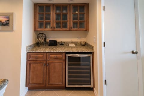 St Augustine Vacation Rentals Bar/Wine Cooler