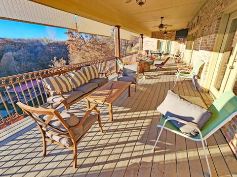 Large balcony with seating for everyone