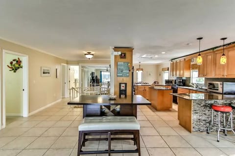 Enjoy Our Huge Open Living Space! Plenty of Room For Eating & Cooking!