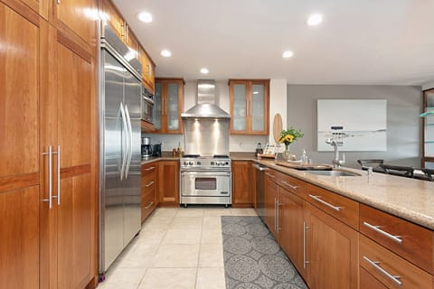 Our gorgeous kitchen is fully stocked!