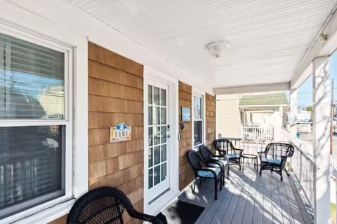 More outdoor seating on the wrap around deck.
