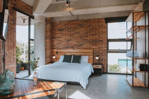 Industrial Studio 