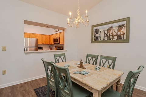 St. Augustine Beach Rentals Dining Room