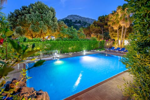 Beautiful villa with swimming pool