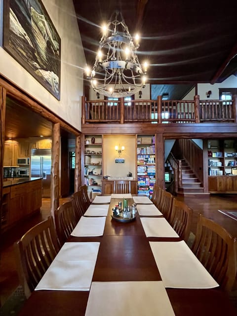 Special occasion? You'll find extra tables and chairs in storage.