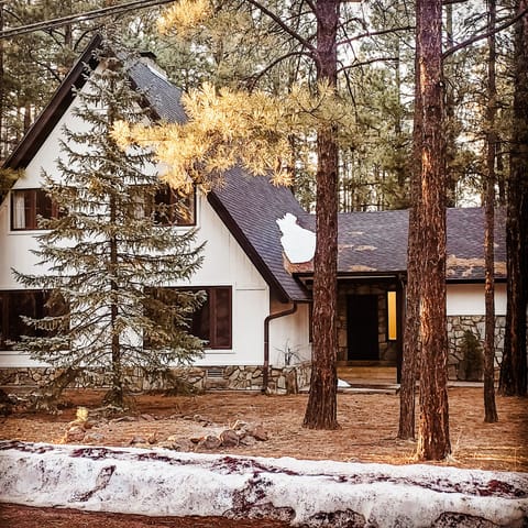 Tumbledown Chalet 