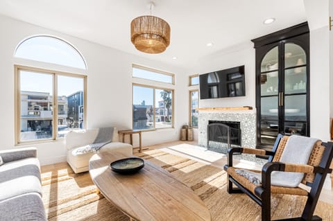 Bright living room with ocean views!