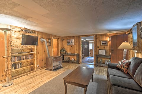 Frederic Vacation Rental | 2BR | 1BA | Stairs Required | 850 Sq Ft
