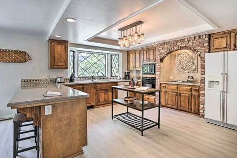 Fully Equipped Kitchen | Drip Coffee Maker | Cooking Basics