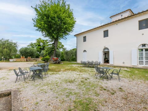 Sky, Furniture, Table, Plant, Window, Cloud, Property, Building, Tree, Land Lot
