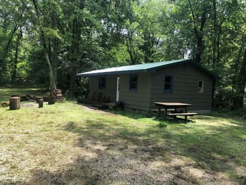 Quiet setting nestled in the woods. 