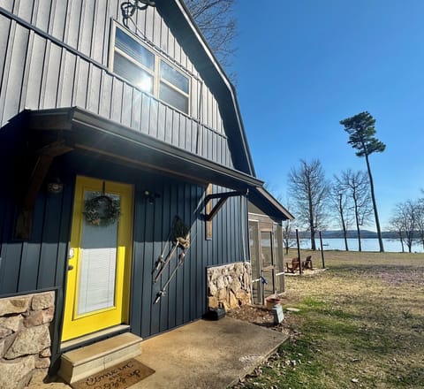 Front door welcomes you with scenes of beauty & splendor to start your retreat!