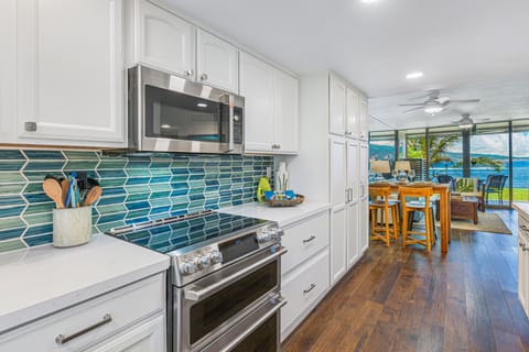 YOU'LL LOVE COOKING ON THE LATEST GE EURO INDUCTION COOKTOP.