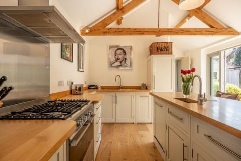 Mount Zion: The well equipped kitchen