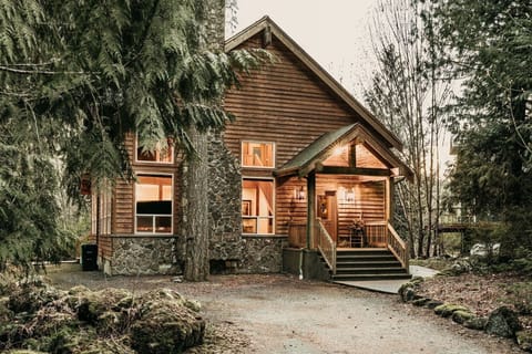 Architecture, Building, House, Cabin, Staircase