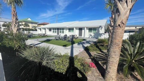 Barracuda front facade with courtyard