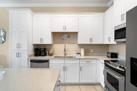 Fully Stocked Kitchen including crock pot