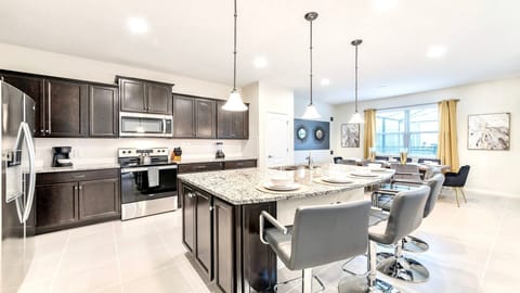 Kitchen: Fully equipped culinary space, ready for any cooking endeavor.