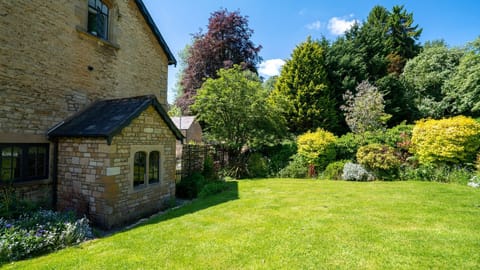 Rear Garden, Colebrook Cottage, Bolthole Retreats