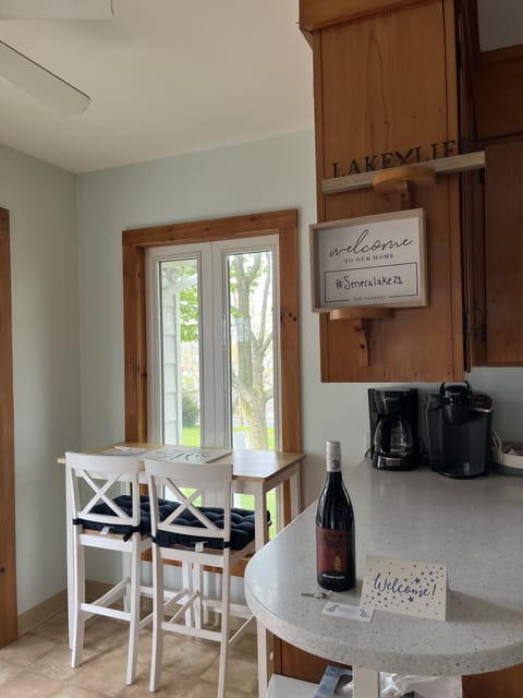 Each guest is welcomed with a handwritten note and welcome gift 