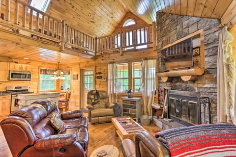 Blakely Vacation Rental | 3BR | 2BA | 2-Story House | 1,200 Sq Ft