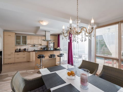 Landhaus Central - Ferienhaus, 2 Schlafzimmer, 2 Bäder Apartment in Salzburgerland