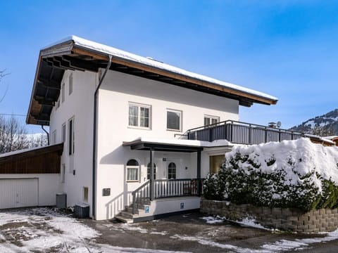 Landhaus Central - Ferienhaus, 2 Schlafzimmer, 2 Bäder Apartment in Salzburgerland