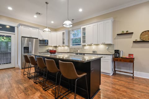 Ample in-kitchen Bar Seating