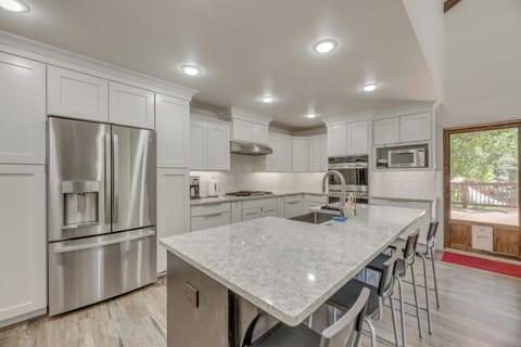 Kitchen | Fully Equipped | Cooking Utensils