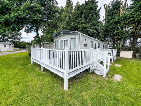 Enjoy a last minute holiday in a cosy static caravan with decking at Weeley Bridge Holiday Park, just a short drive from the best things to do in Clacton-on-Sea.