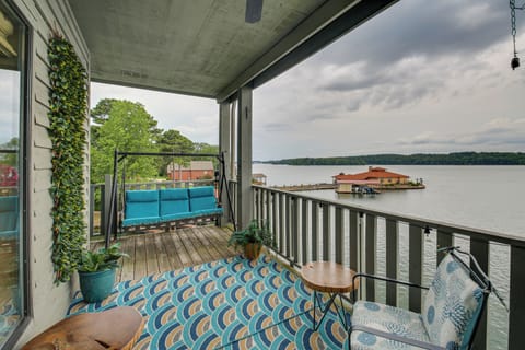 Hot Springs Vacation Rental | 2BR | 2BA | Stairs Required | 1,360 Sq Ft