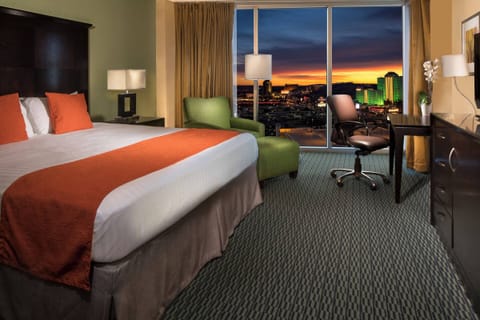 Settle in with a sunset view and comfortable work desk